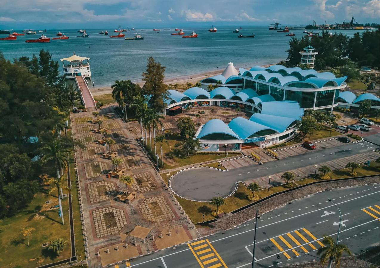 Hotel Labuan Point Luaran gambar